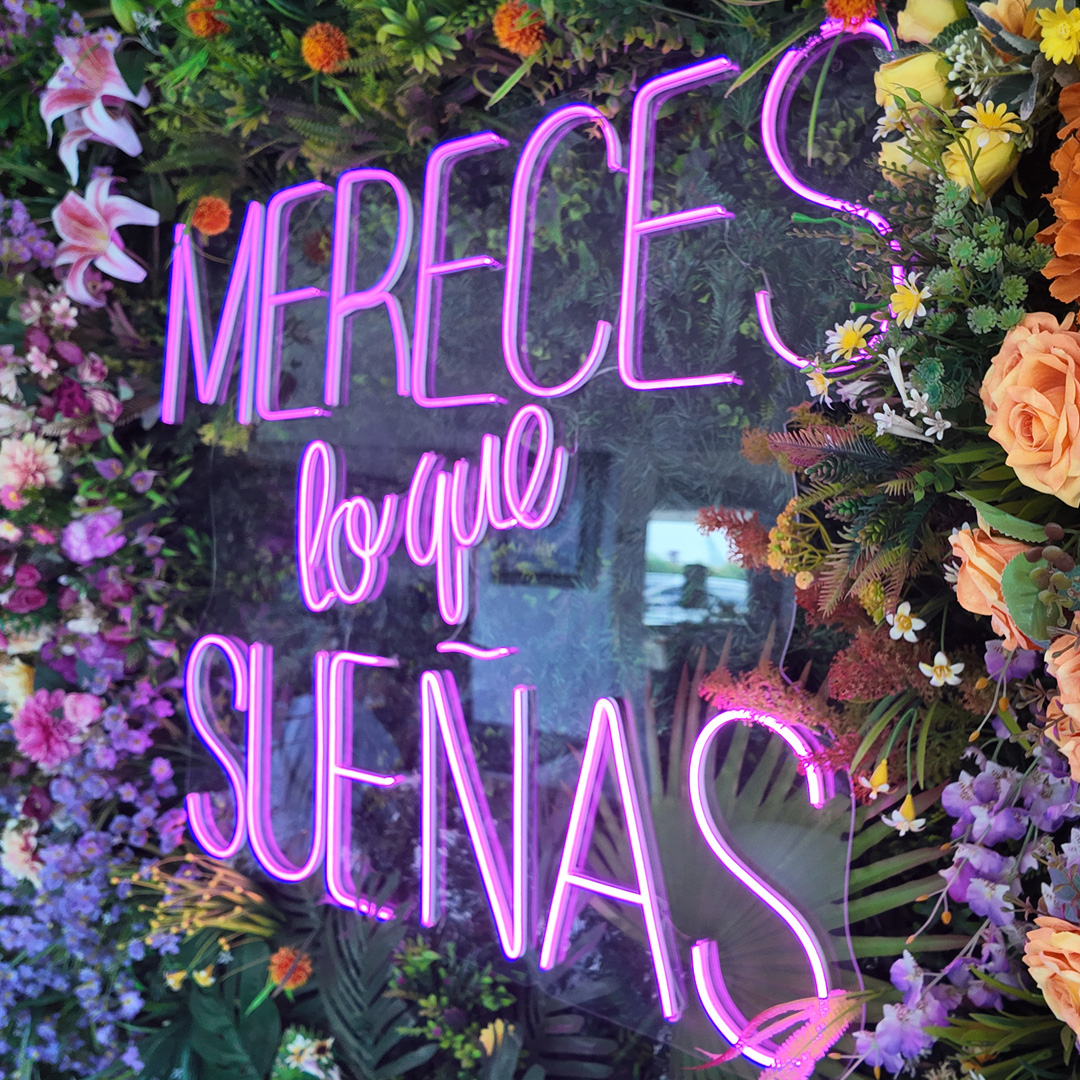 LETRERO MERECES LO QUE SUEÑAS